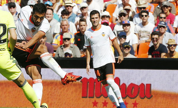 ezequiel garay valencia betis